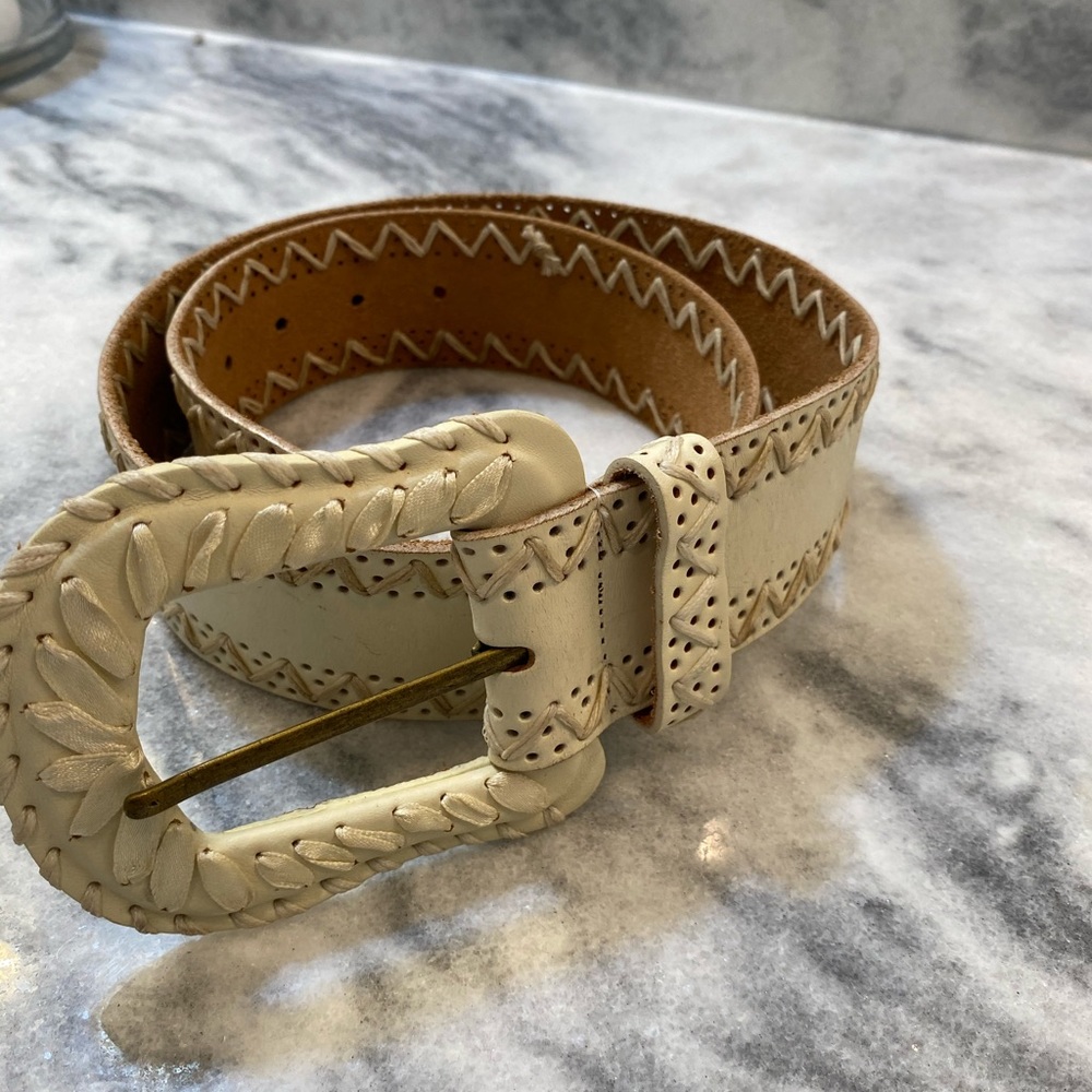 Another Line belt